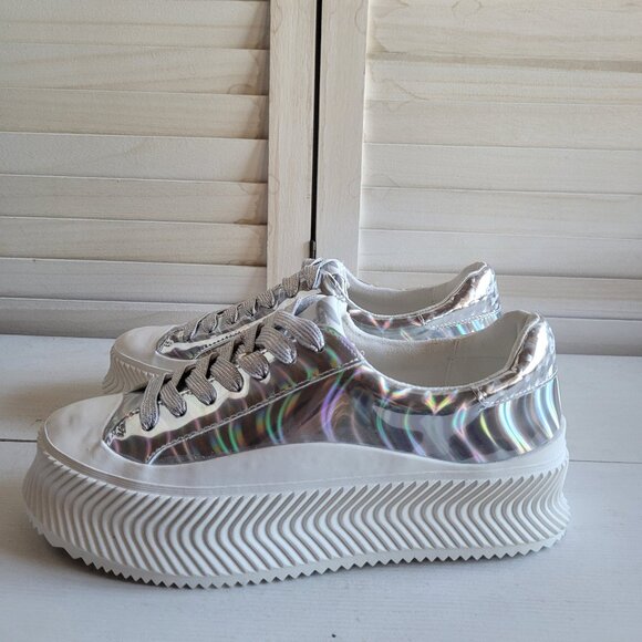 $89 NWT SAM EDELMAN Silver Platform Sneaker - Picture 12 of 12